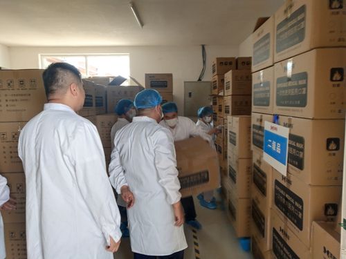 药品股陪同自治区局检查组对我县医疗器械生产企业开展产品抽检工作